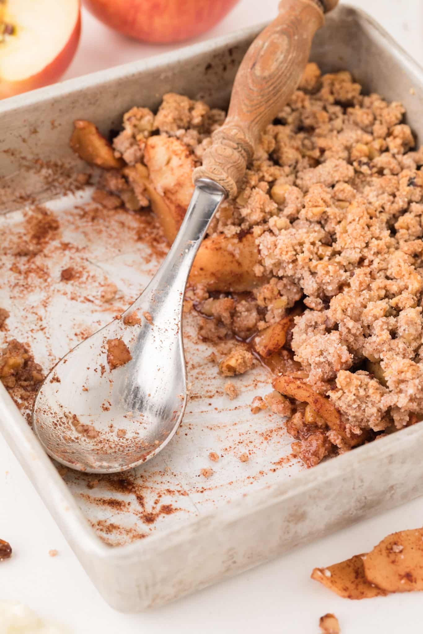 apple crisp with serving spoon
