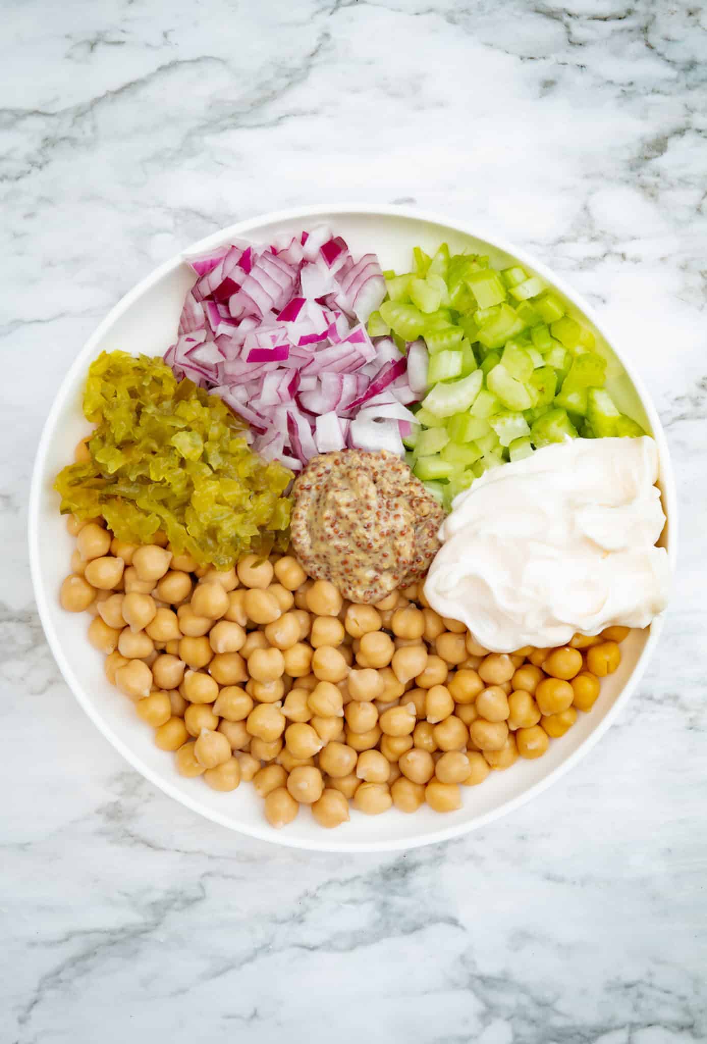 vegan tuna salad with chickpeas process photo.
